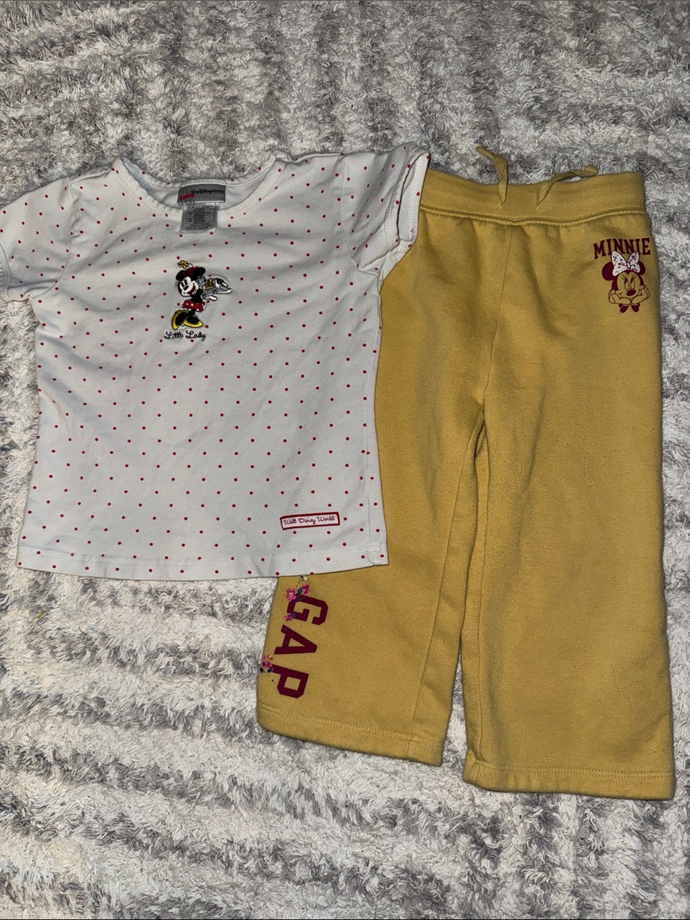 3T GAP x Minnie Mouse Two-Piece Set - White Polka Dot Tee & Mustard Pants